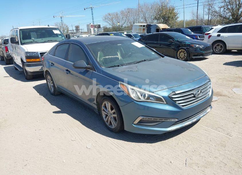 2015 Hyundai Sonata SE (VIN 5NPE24AF6FH061651) main photo