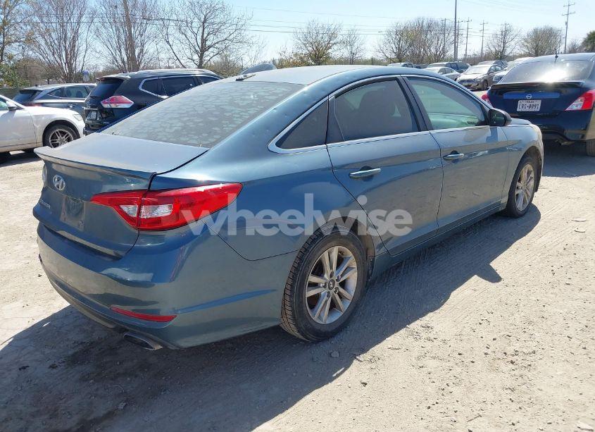 Photo 4 of 2015 Hyundai Sonata SE (VIN 5NPE24AF6FH061651)
