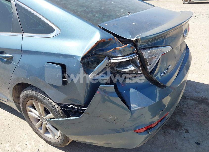 Photo 6 of 2015 Hyundai Sonata SE (VIN 5NPE24AF6FH061651)