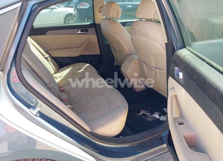 Photo 8 of 2015 Hyundai Sonata SE (VIN 5NPE24AF6FH061651)