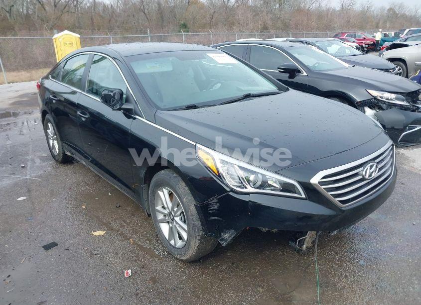 2015 Hyundai Sonata SE (VIN 5NPE24AF6FH092463) main photo