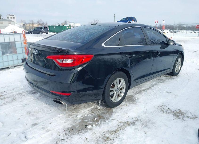 Photo 4 of 2015 Hyundai Sonata SE (VIN 5NPE24AF6FH099803)