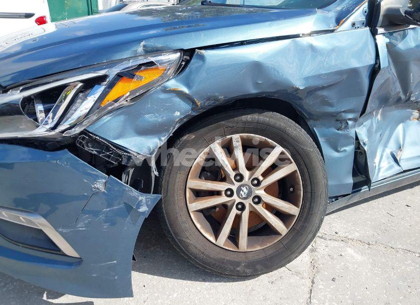 Photo 12 of 2015 Hyundai Sonata SE (VIN 5NPE24AF6FH105910)