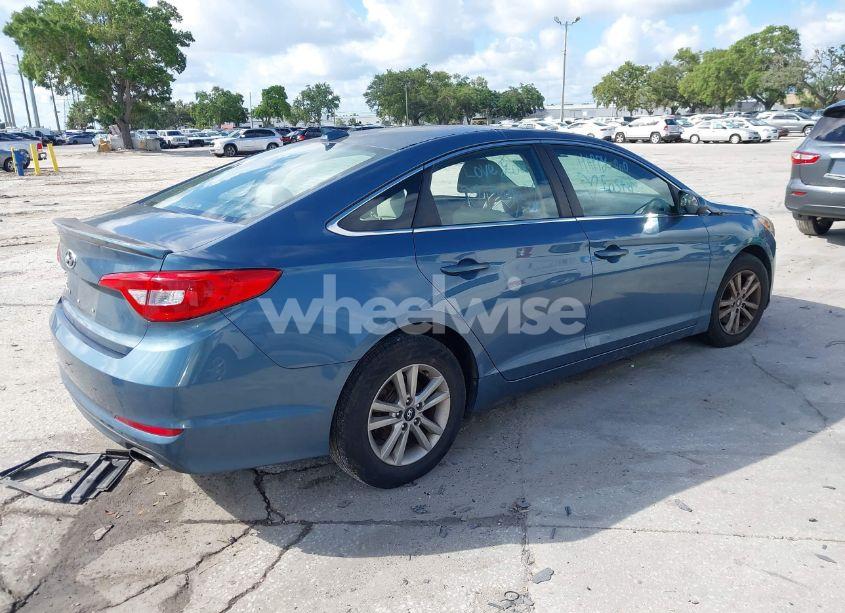 Photo 4 of 2015 Hyundai Sonata SE (VIN 5NPE24AF6FH105910)