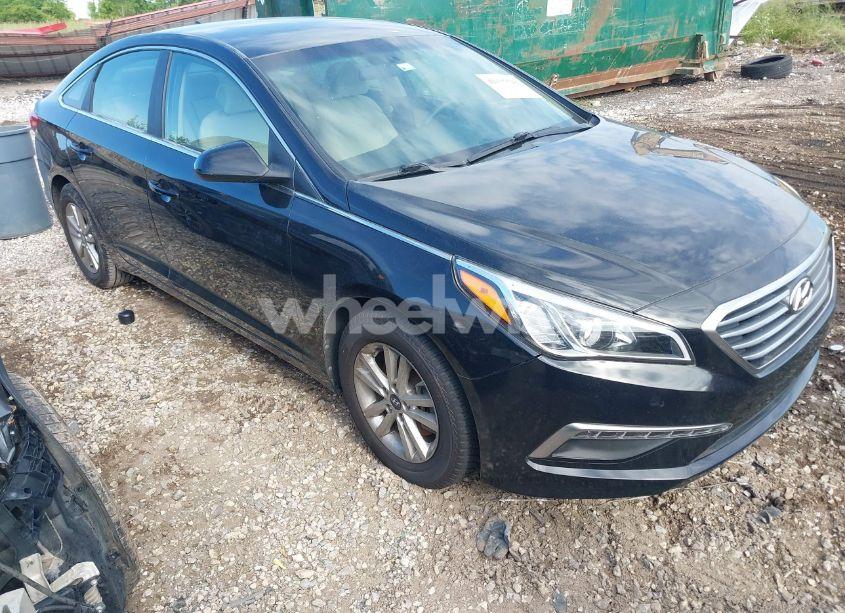 2015 Hyundai Sonata SE (VIN 5NPE24AF6FH122464) main photo