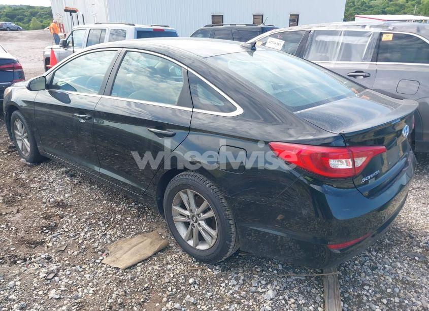 Photo 3 of 2015 Hyundai Sonata SE (VIN 5NPE24AF6FH122464)