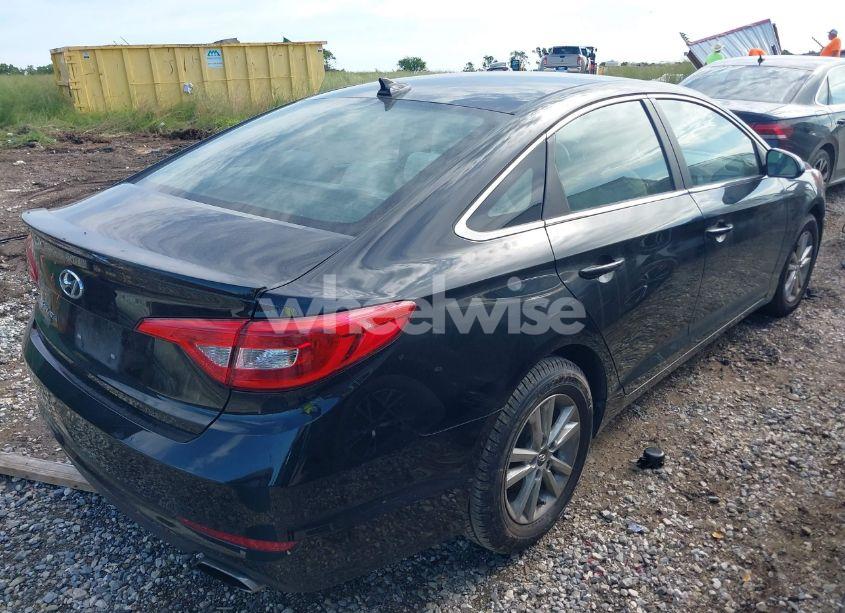 Photo 4 of 2015 Hyundai Sonata SE (VIN 5NPE24AF6FH122464)
