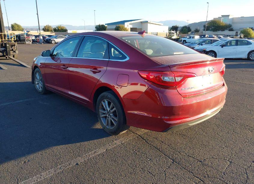 Photo 3 of 2015 Hyundai Sonata SE (VIN 5NPE24AF6FH123033)