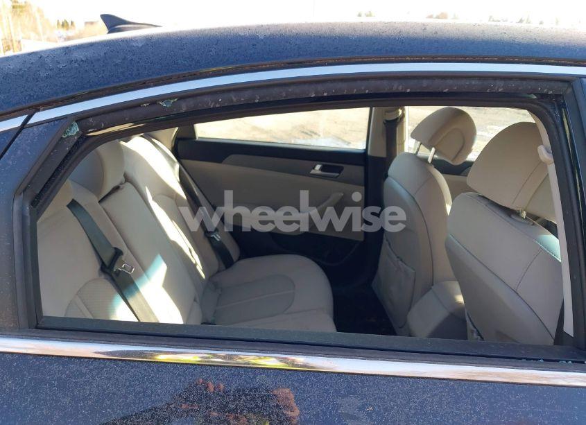 Photo 6 of 2015 Hyundai Sonata SE (VIN 5NPE24AF6FH133917)