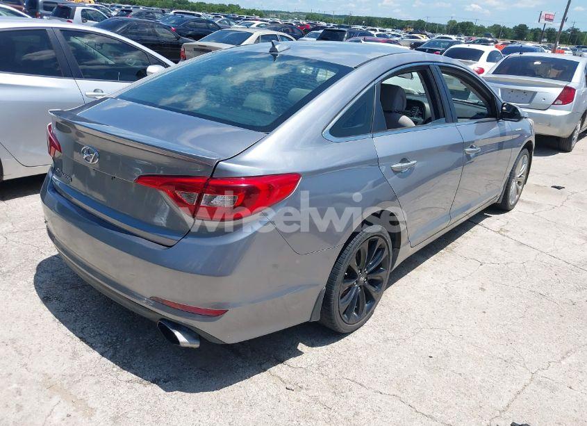 Photo 4 of 2015 Hyundai Sonata SE (VIN 5NPE24AF6FH148434)