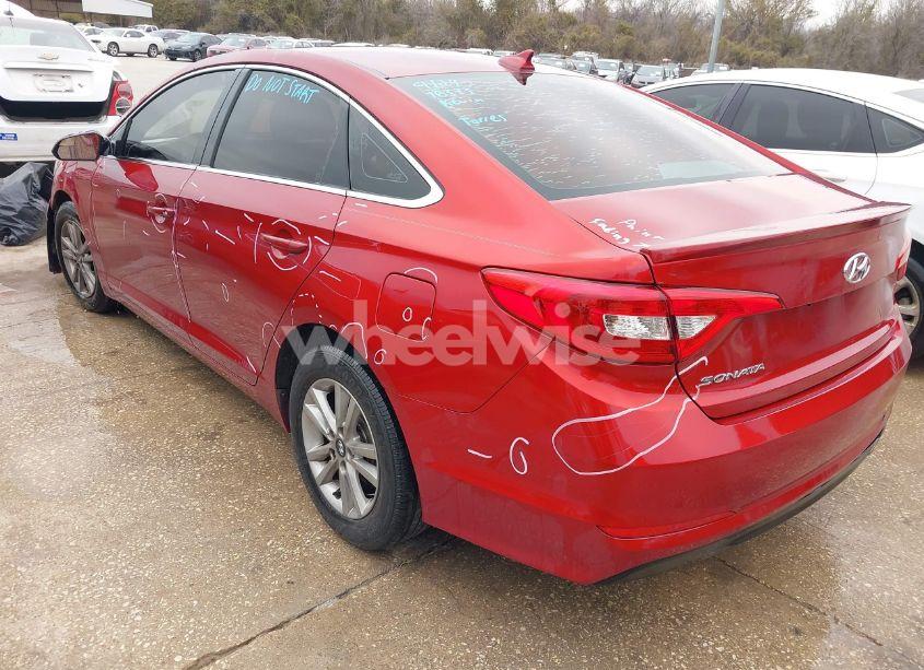 Photo 3 of 2015 Hyundai Sonata SE (VIN 5NPE24AF6FH149602)