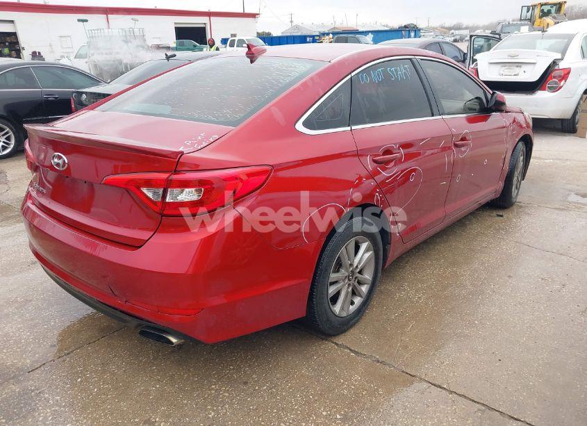 Photo 4 of 2015 Hyundai Sonata SE (VIN 5NPE24AF6FH149602)
