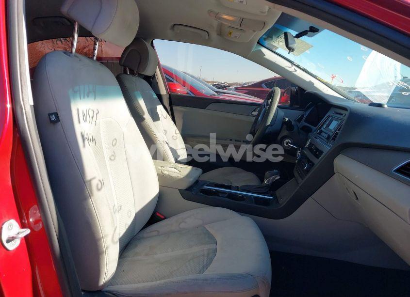 Photo 5 of 2015 Hyundai Sonata SE (VIN 5NPE24AF6FH149602)