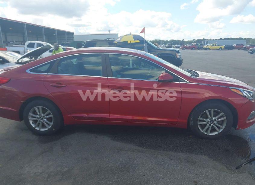 Photo 13 of 2015 Hyundai Sonata SE (VIN 5NPE24AF6FH158364)