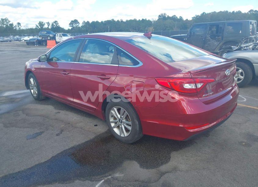 Photo 3 of 2015 Hyundai Sonata SE (VIN 5NPE24AF6FH158364)