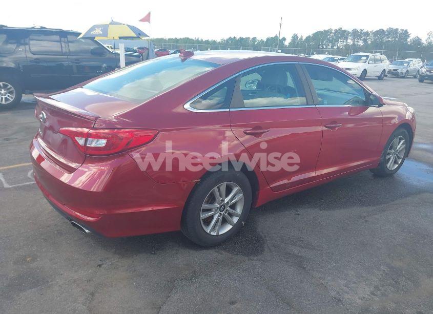 Photo 4 of 2015 Hyundai Sonata SE (VIN 5NPE24AF6FH158364)