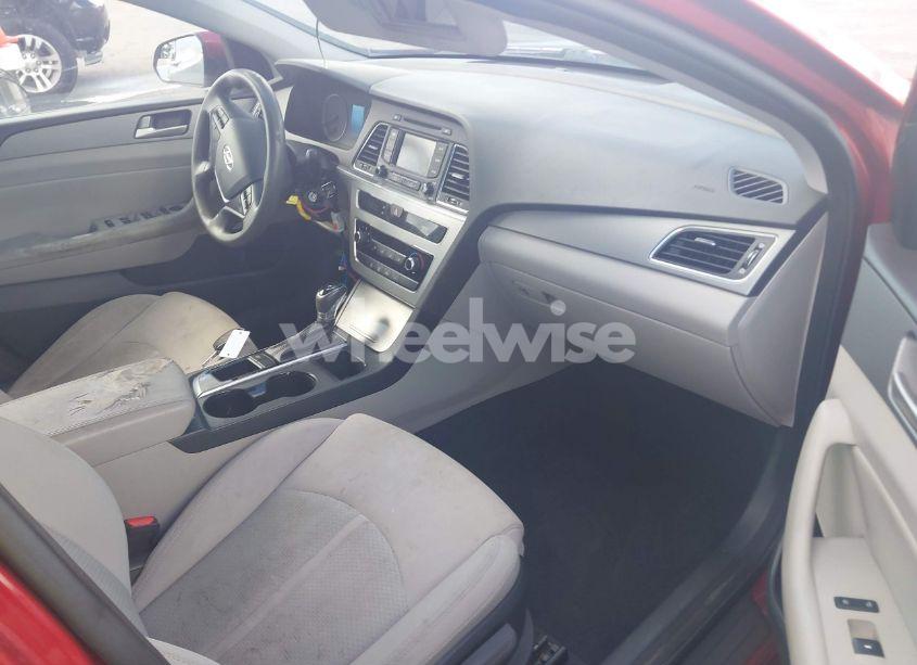 Photo 5 of 2015 Hyundai Sonata SE (VIN 5NPE24AF6FH158364)