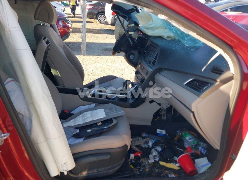 Photo 5 of 2015 Hyundai Sonata SE (VIN 5NPE24AF6FH161863)