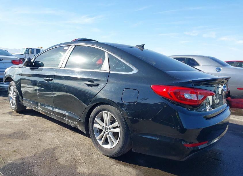 Photo 3 of 2015 Hyundai Sonata SE (VIN 5NPE24AF6FH171549)