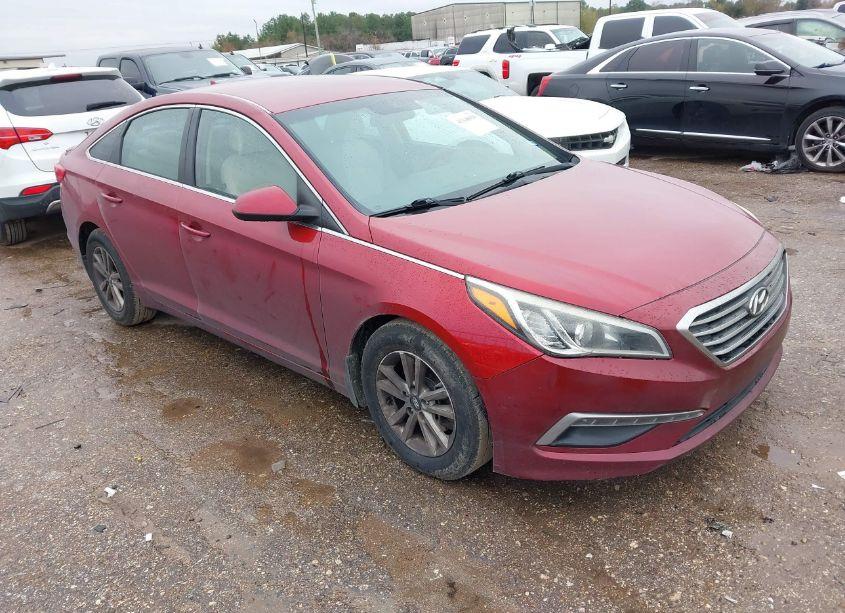 2015 Hyundai Sonata SE (VIN 5NPE24AF6FH174404) main photo