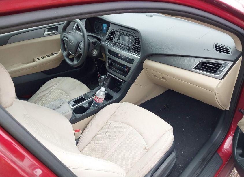 Photo 5 of 2015 Hyundai Sonata SE (VIN 5NPE24AF6FH174404)