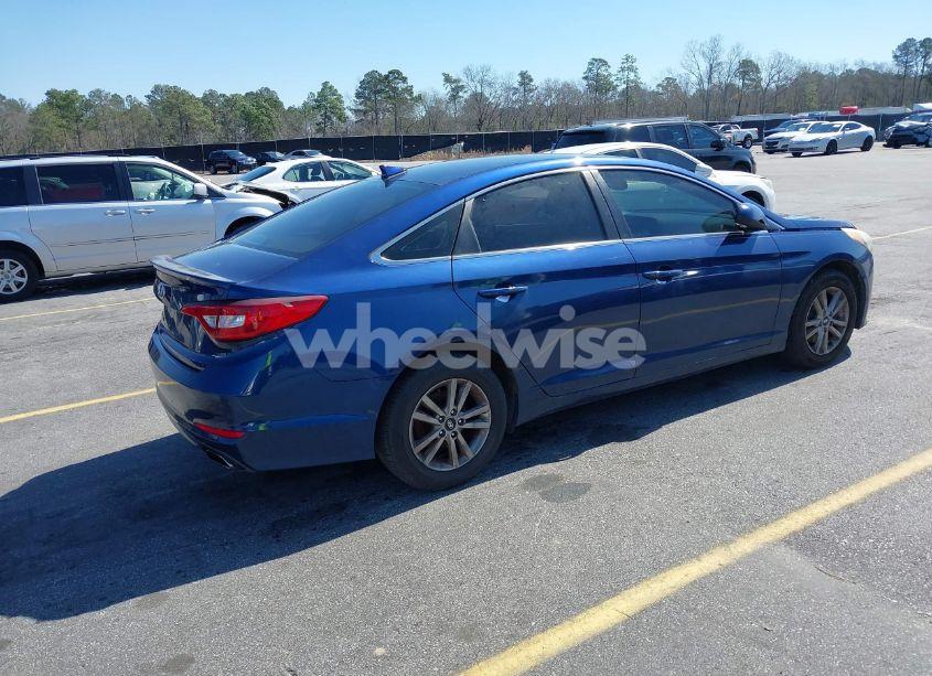 Photo 4 of 2015 Hyundai Sonata SE (VIN 5NPE24AF6FH185323)