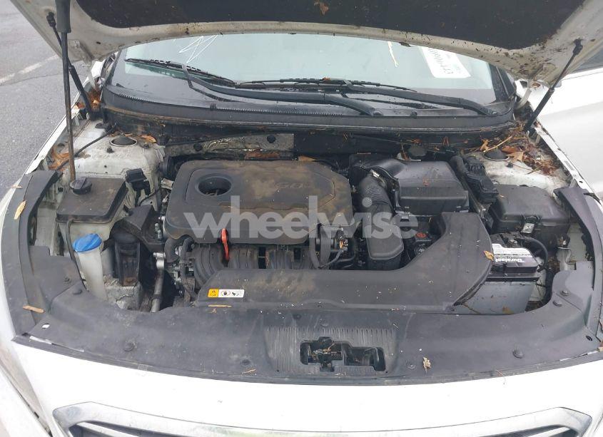 Photo 10 of 2015 Hyundai Sonata SE (VIN 5NPE24AF6FH203190)