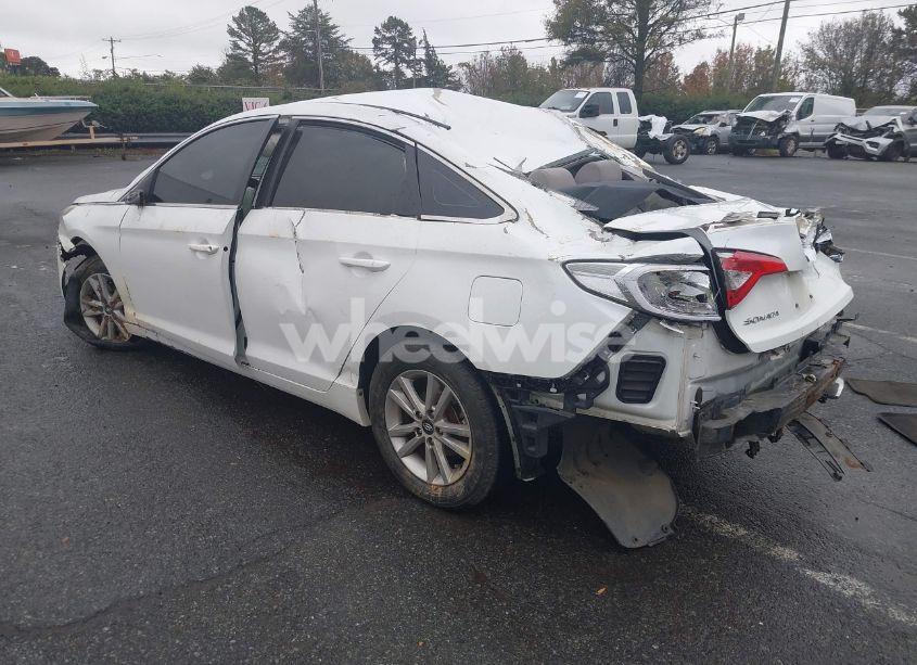 Photo 3 of 2015 Hyundai Sonata SE (VIN 5NPE24AF6FH203190)