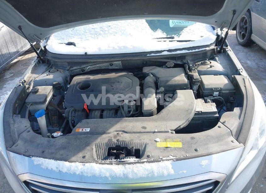 Photo 10 of 2015 Hyundai Sonata SE (VIN 5NPE24AF6FH211046)