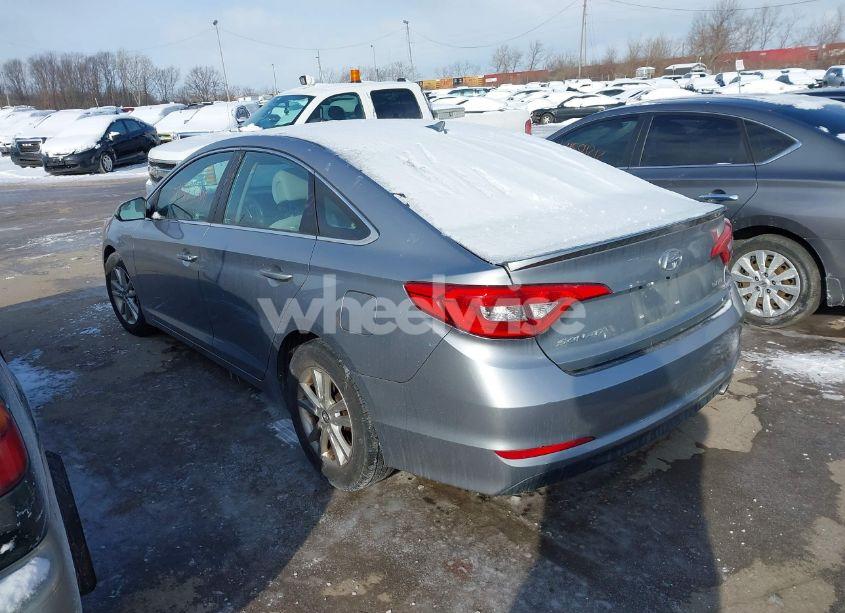 Photo 3 of 2015 Hyundai Sonata SE (VIN 5NPE24AF6FH211046)