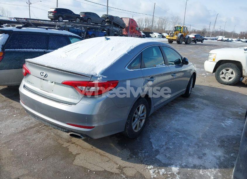 Photo 4 of 2015 Hyundai Sonata SE (VIN 5NPE24AF6FH211046)