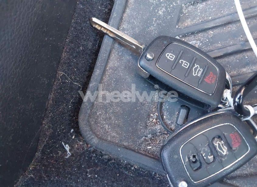 Photo 11 of 2015 Hyundai Sonata SE (VIN 5NPE24AF6FH219048)