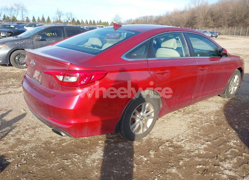 Photo 4 of 2015 Hyundai Sonata SE (VIN 5NPE24AF6FH219048)