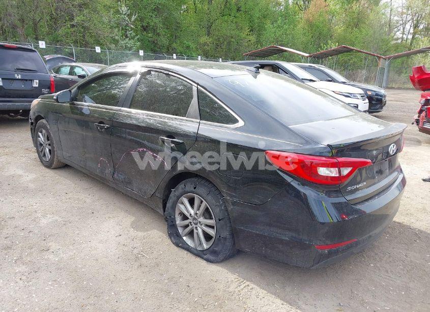 Photo 3 of 2015 Hyundai Sonata SE (VIN 5NPE24AF6FH219700)