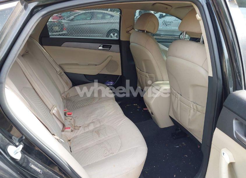 Photo 8 of 2015 Hyundai Sonata SE (VIN 5NPE24AF6FH219700)