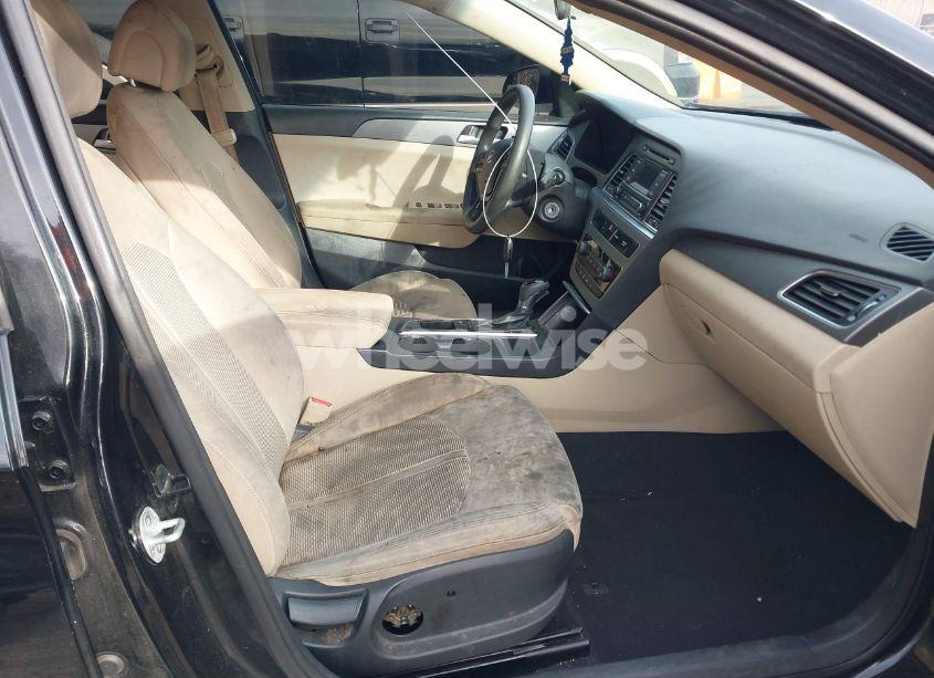 Photo 5 of 2015 Hyundai Sonata SE (VIN 5NPE24AF6FH222354)