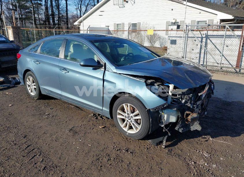 2015 Hyundai Sonata SE (VIN 5NPE24AF6FH223780) main photo