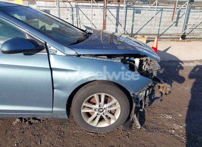 Photo 19 of 2015 Hyundai Sonata SE (VIN 5NPE24AF6FH223780)