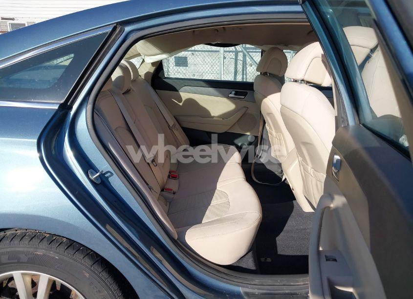 Photo 8 of 2015 Hyundai Sonata SE (VIN 5NPE24AF6FH223780)