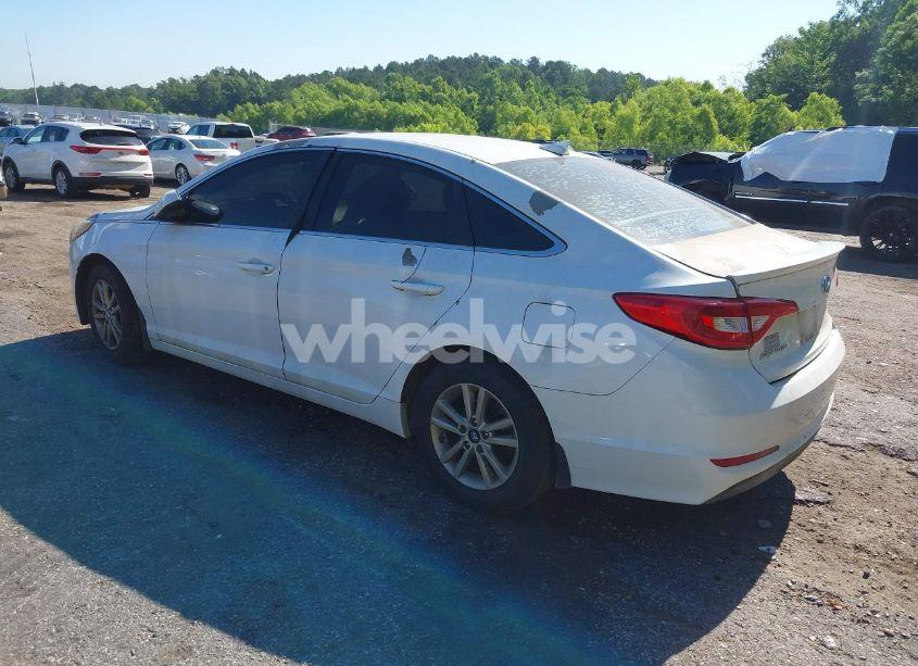 Photo 3 of 2015 Hyundai Sonata SE (VIN 5NPE24AF6FH226906)