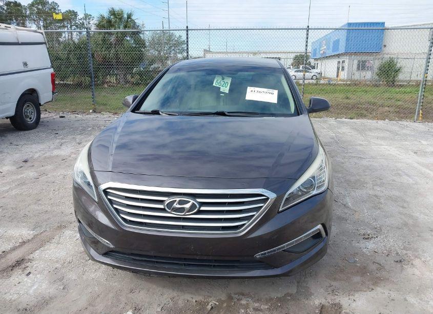 Photo 6 of 2015 Hyundai Sonata SE (VIN 5NPE24AF6FH227862)