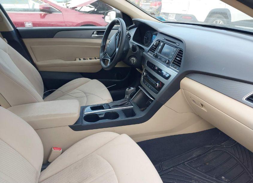 Photo 5 of 2015 Hyundai Sonata SE (VIN 5NPE24AF6FH230891)