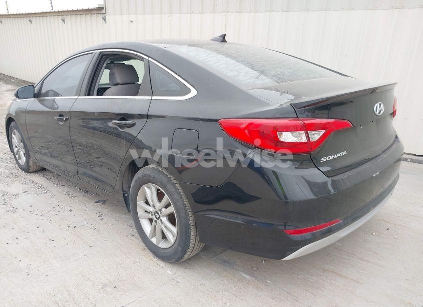 Photo 3 of 2015 Hyundai Sonata SE (VIN 5NPE24AF6FH239638)