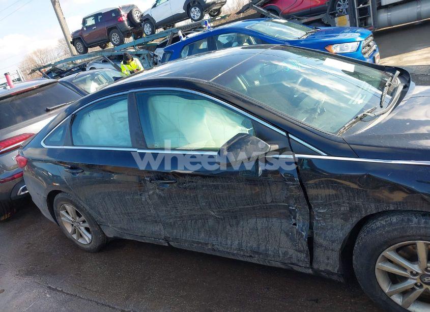 Photo 13 of 2015 Hyundai Sonata SE (VIN 5NPE24AF6FH241115)