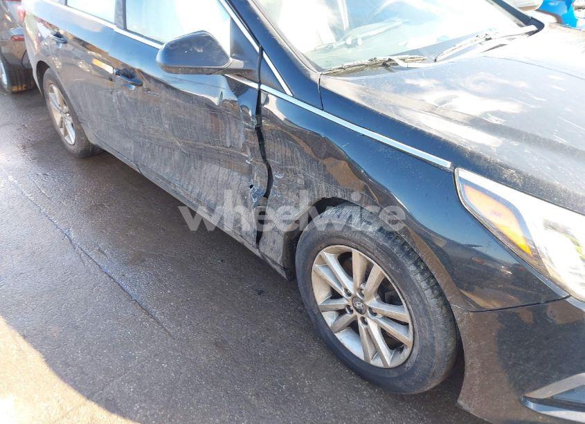 Photo 6 of 2015 Hyundai Sonata SE (VIN 5NPE24AF6FH241115)