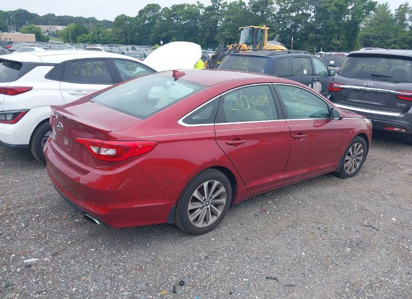 Photo 4 of 2015 Hyundai Sonata SE (VIN 5NPE24AF6FH243981)