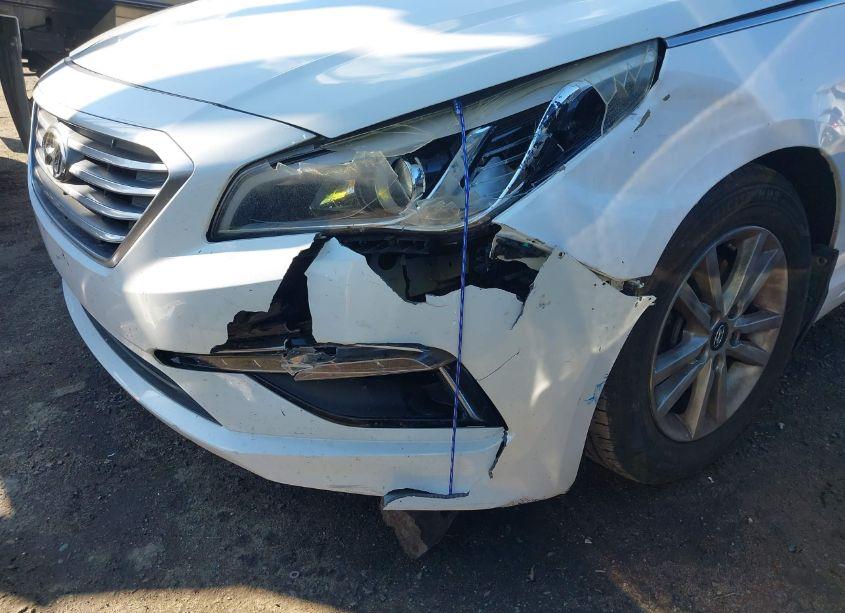 Photo 6 of 2015 Hyundai Sonata SE (VIN 5NPE24AF6FH245634)