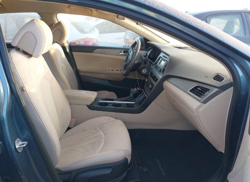 Photo 5 of 2015 Hyundai Sonata SE (VIN 5NPE24AF6FH250901)