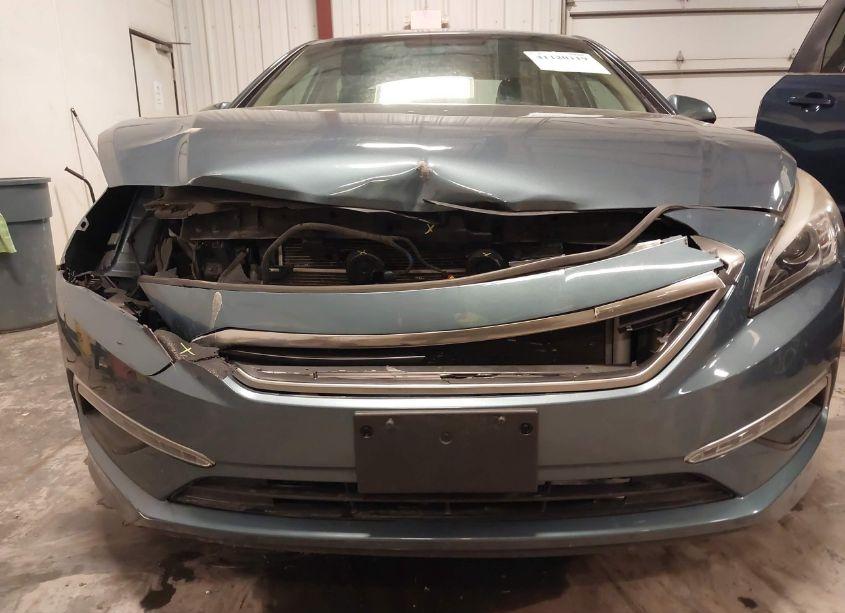 Photo 6 of 2015 Hyundai Sonata SE (VIN 5NPE24AF6FH250901)