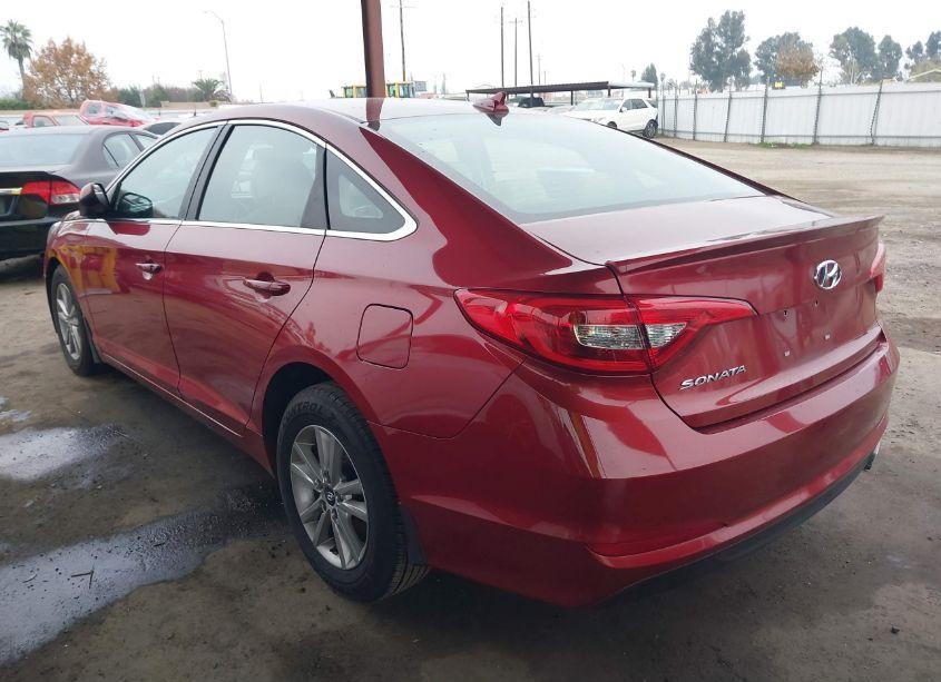 Photo 3 of 2015 Hyundai Sonata SE (VIN 5NPE24AF6FH259565)